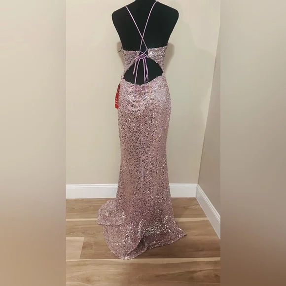 NWT‼️ City Triangles Lilac Sequins Dress